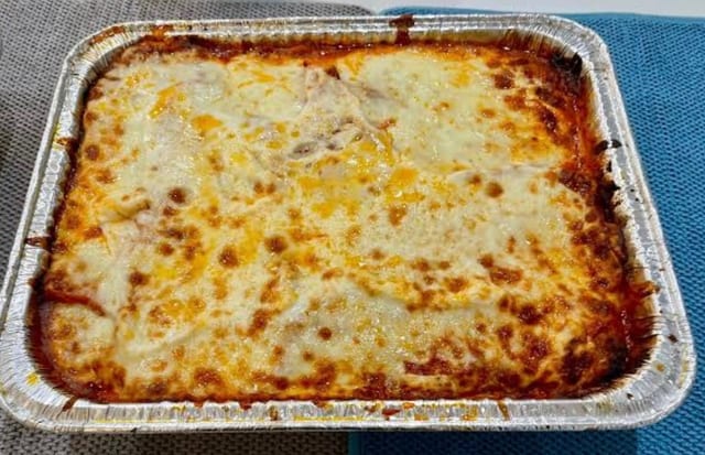 Baked Ziti Half Tray (serves 4-6).
