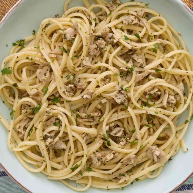 TS- Linguini with Clam Sauce.