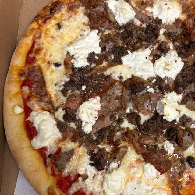 Monday 16" Large Lasagna Pizza.